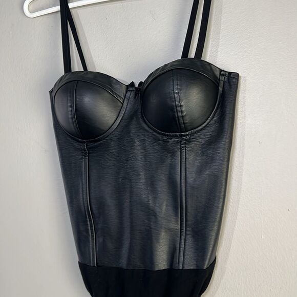Say What? faux leather bodysuit size small - Picture 4 of 7
